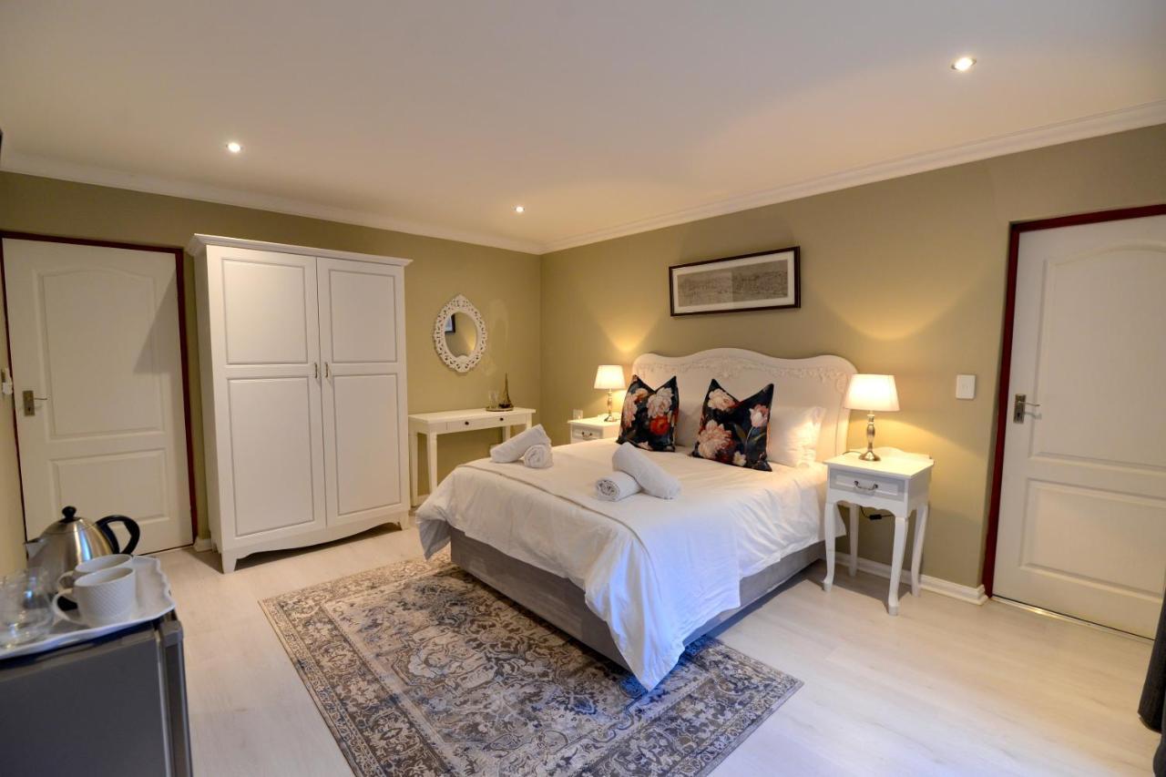 Château La Mer Exclusive Guesthouse Hartbeespoort Exterior foto