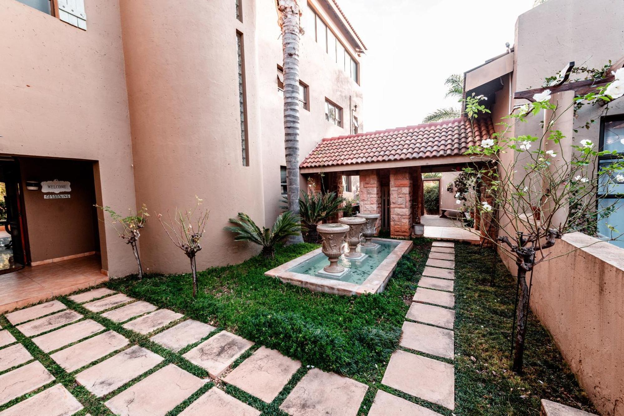 Château La Mer Exclusive Guesthouse Hartbeespoort Exterior foto