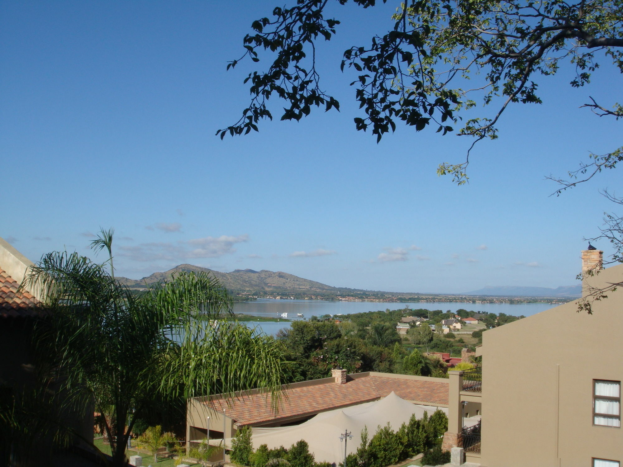 Château La Mer Exclusive Guesthouse Hartbeespoort Exterior foto